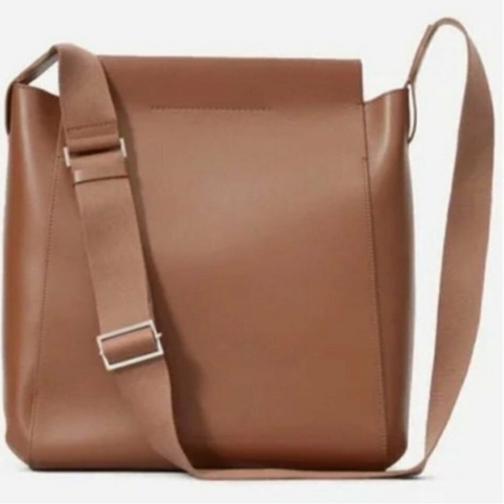 Everlane Form Bag